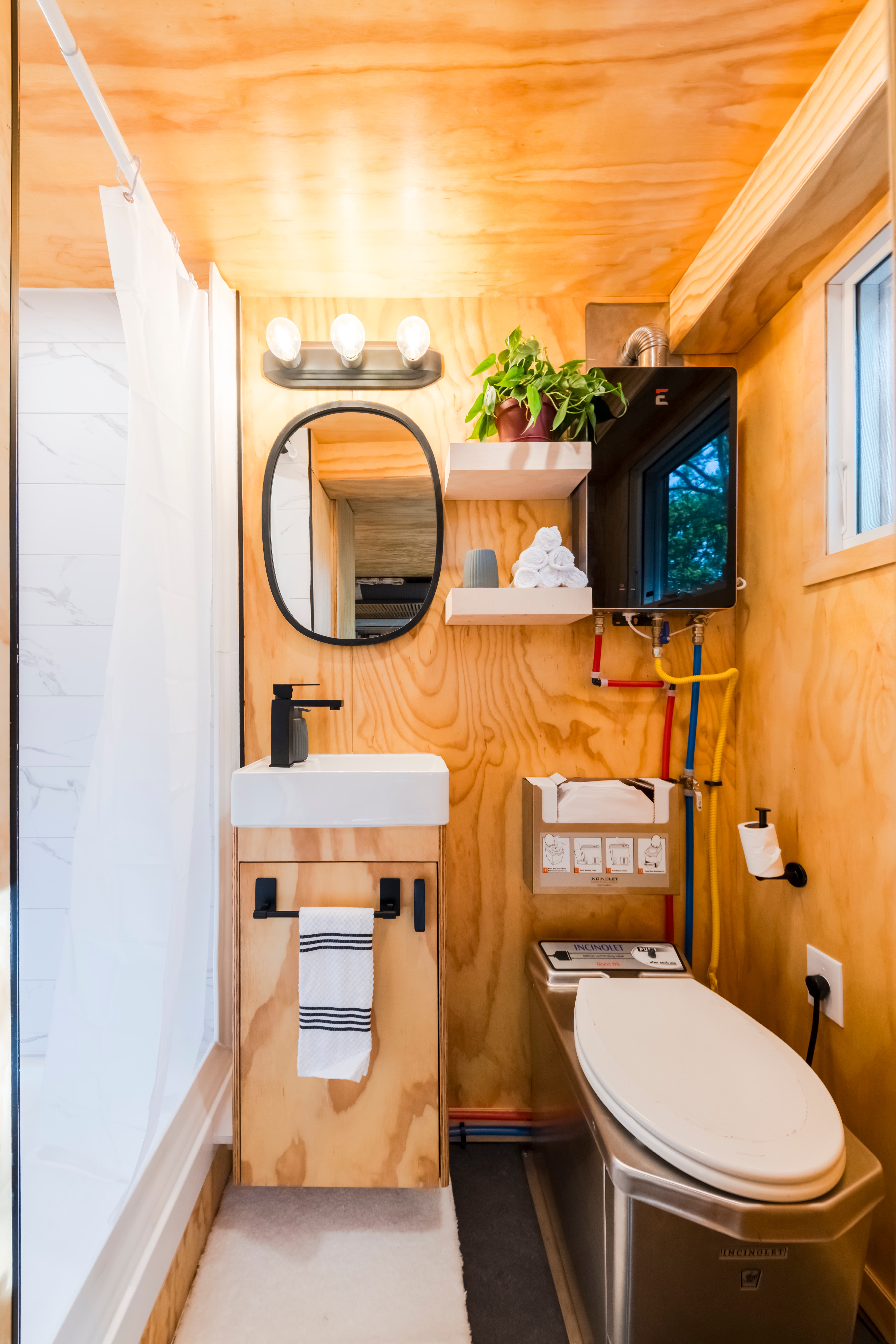 Bathroom detail